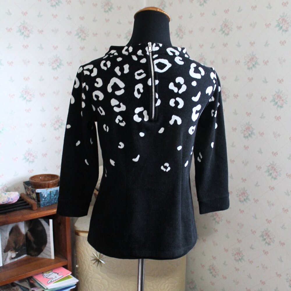 Talbots Jacquard Ombré Back-Zip Top ,Leopard Print, Black & White, Petite - Picture 4 of 8